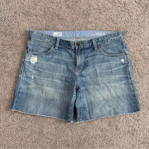 Gap 1969 Boyfriend Denim Short Womens 32/14